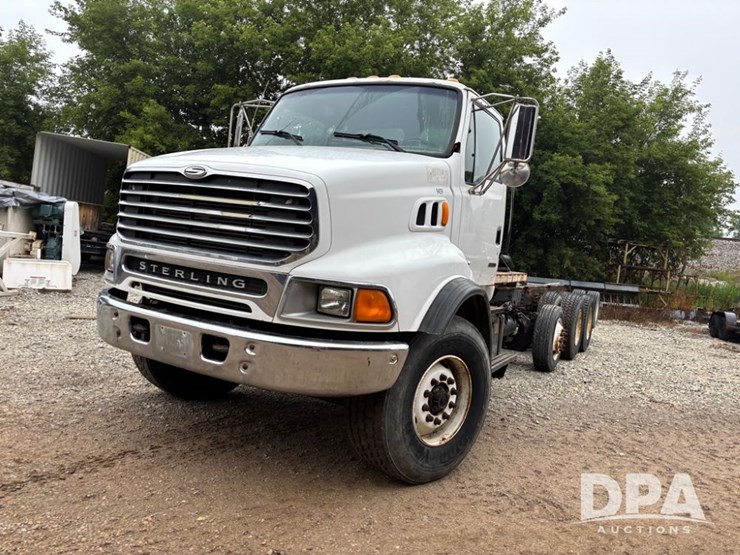 2001-sterling-truck-(dr11851-unit-9459)-image-6