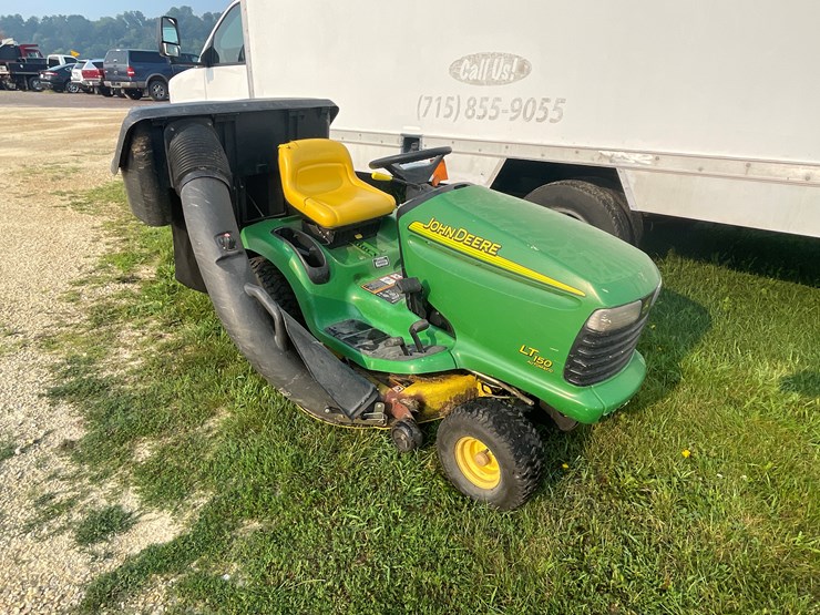 john-deere-lt150-image-3