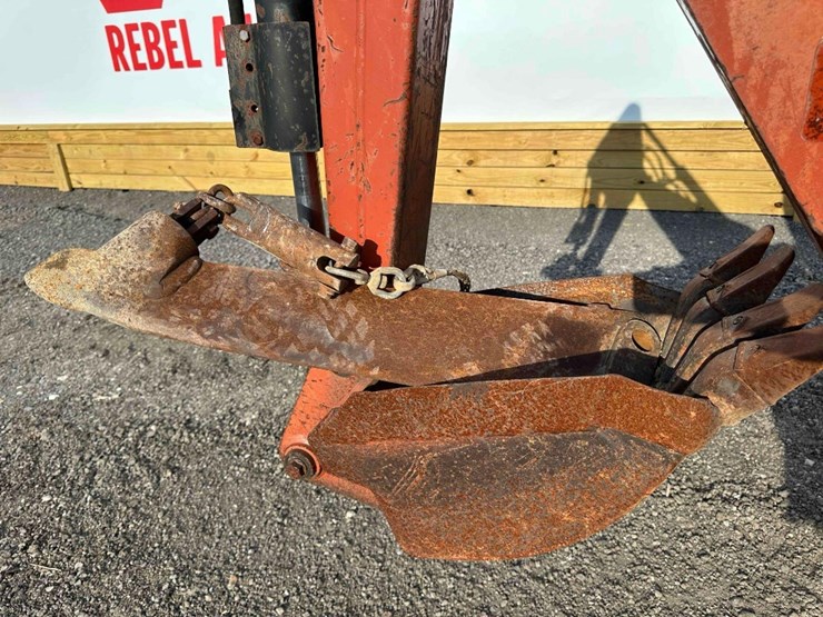 2003-ditch-witch-3700-image-28