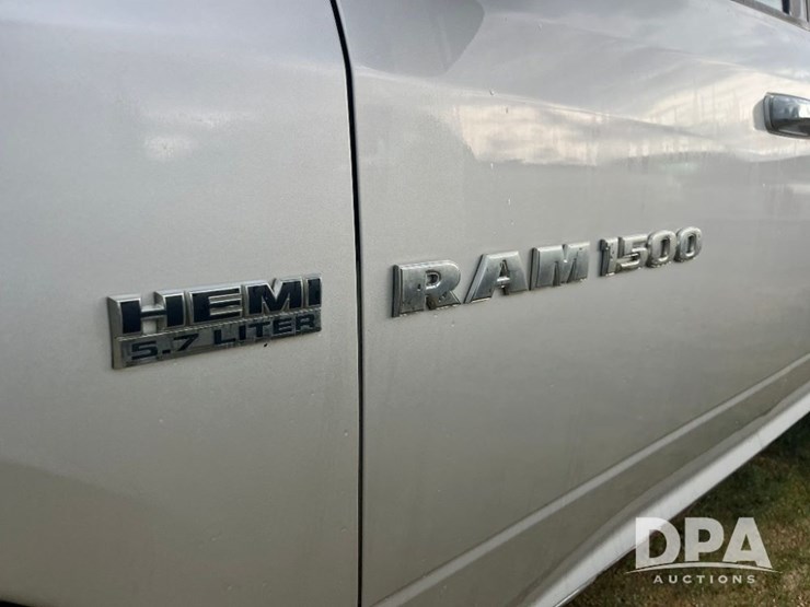 2012-dodge-ram-1500-image-16