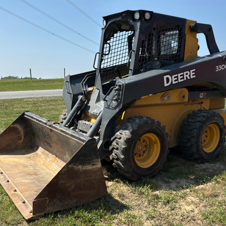 2019 DEERE 330G