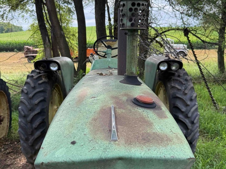 john-deere-3010-image-8