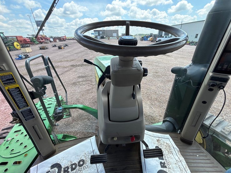 2014-john-deere-8335rt-image-41