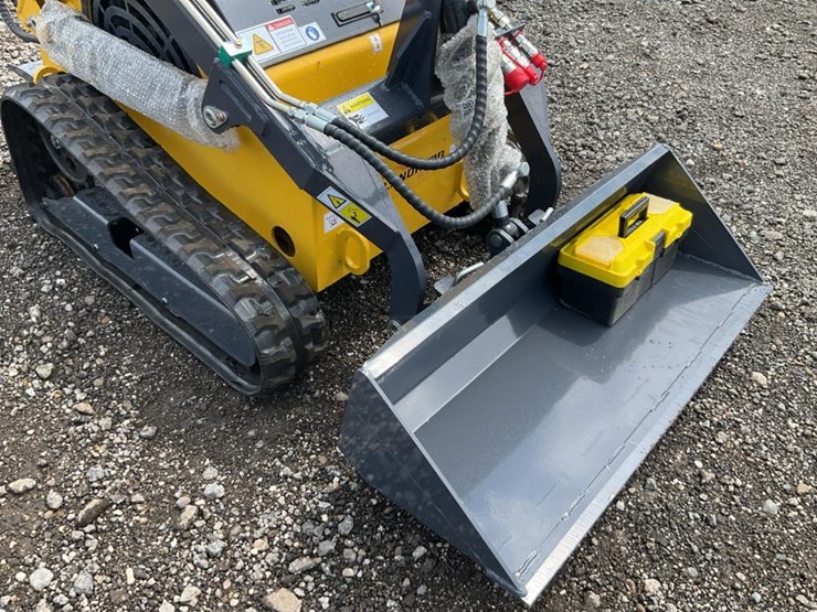 #1006-•-unused-2025-landhero-mini-skid-steer-loader-image-24