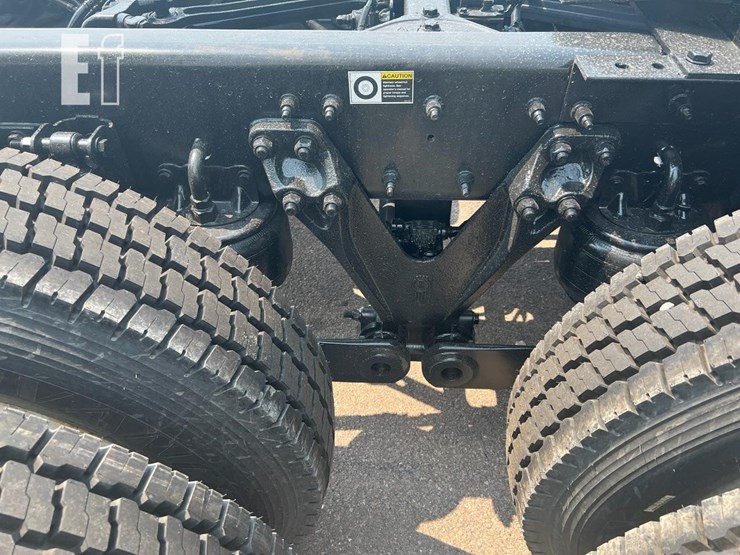 2019-kenworth-t680-image-8