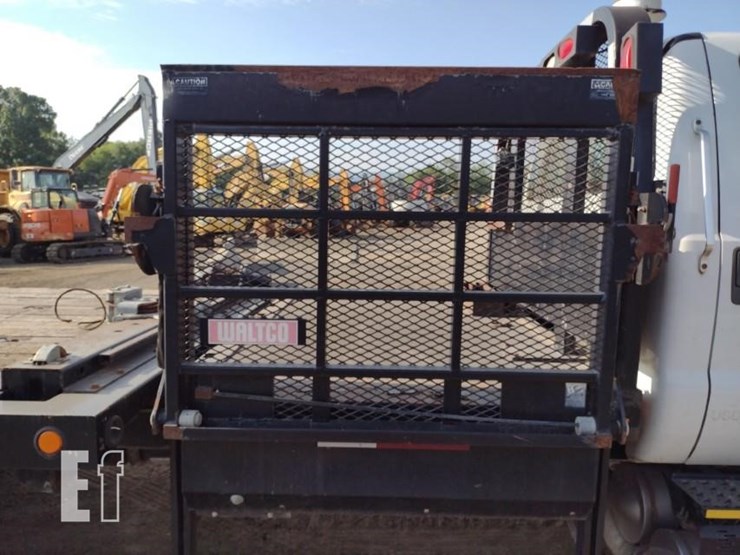 2013-ford-f650-xlt-image-30