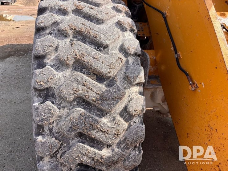 2014-caterpillar-950m-image-55