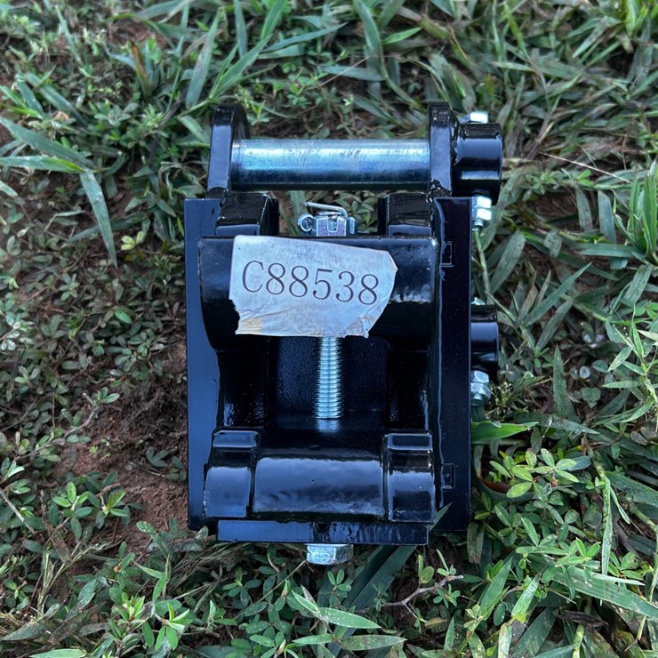 #133 • Quick Coupler