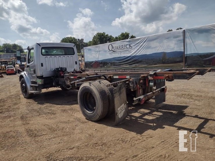 2006-freightliner-business-class-m2-106-image-37