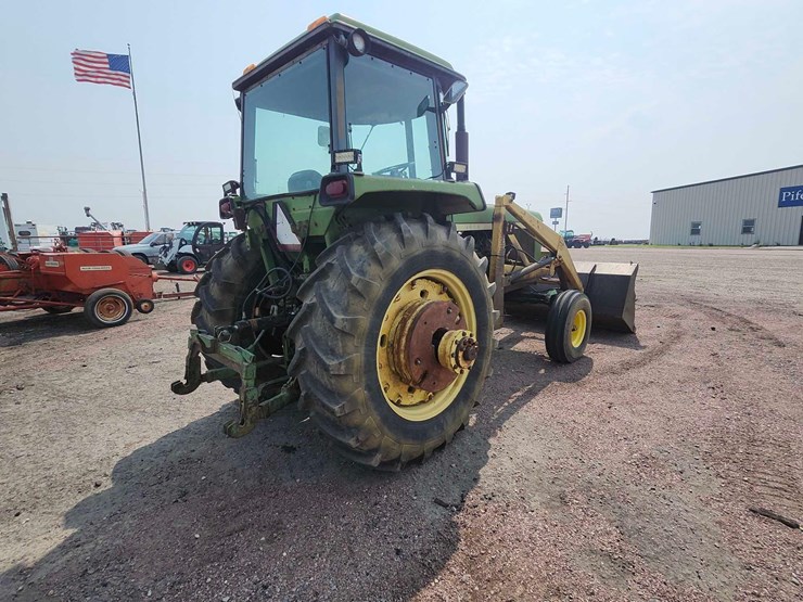 1973-john-deere-4430-tractor-image-3
