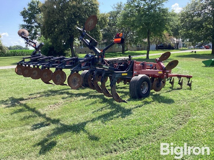 case-ih-730b-ecolo-tiger-7-shank-ripper-image-6