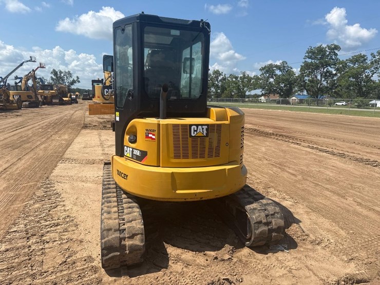caterpillar-305e2-cr-image-4