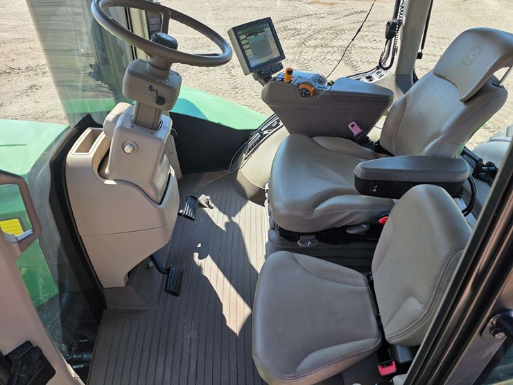 2021-john-deere-9570rx-image-92