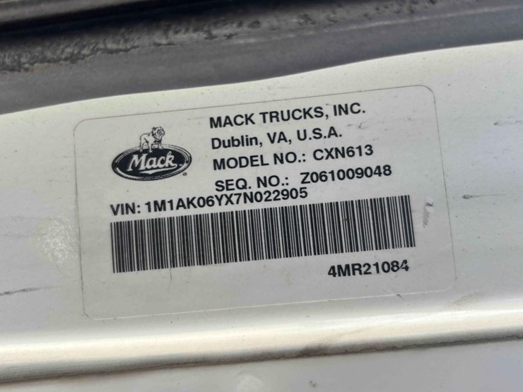 2007-mack-vision-cxn613-image-56