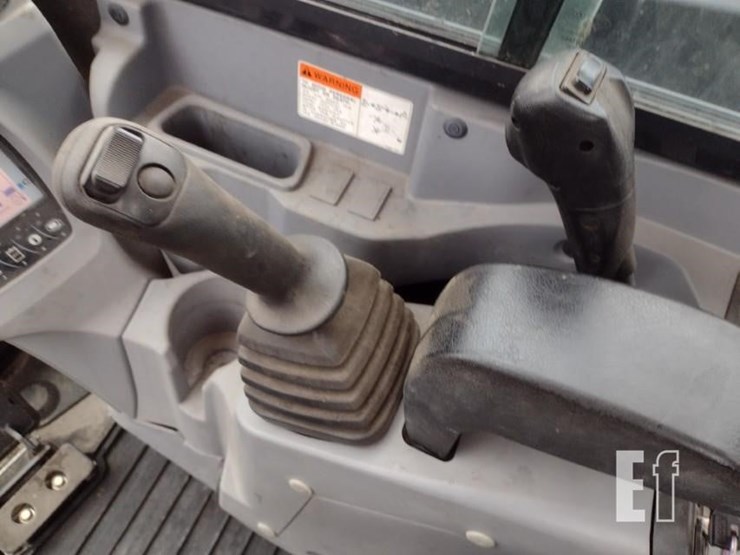 2022-kubota-kx080-4-image-9