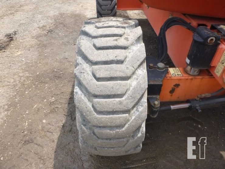2013-jlg-600aj-image-15