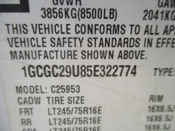 2005-chevrolet-2500hd-image-16