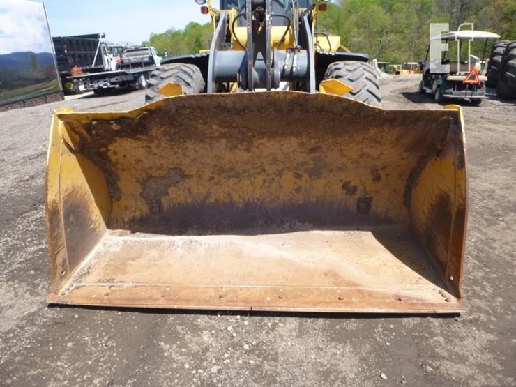 2013-deere-544k-image-15