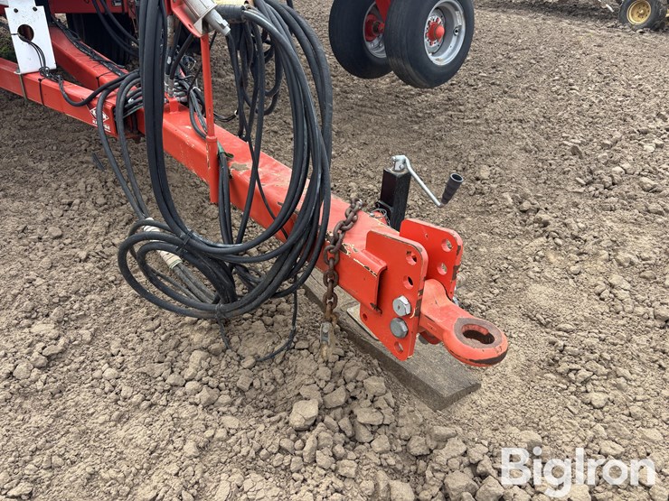 2014-kuhn-gladiator-1200-16r30-strip-till-machine-image-11