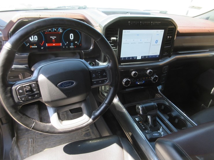 2022-ford-f150-lariat-image-9