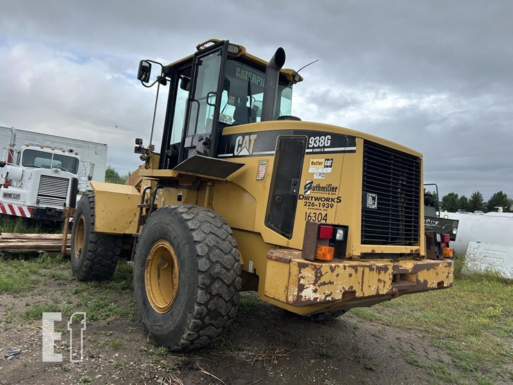 caterpillar-938g-image-11
