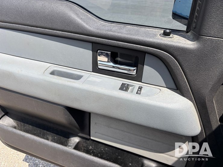 2012-ford-f150-image-47