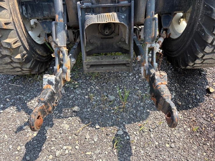 new-holland-t6020-image-10