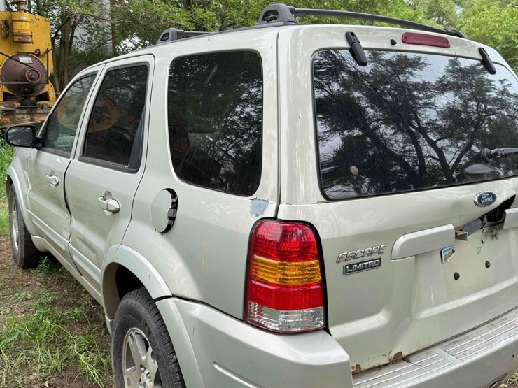 2003-ford-escape-image-14