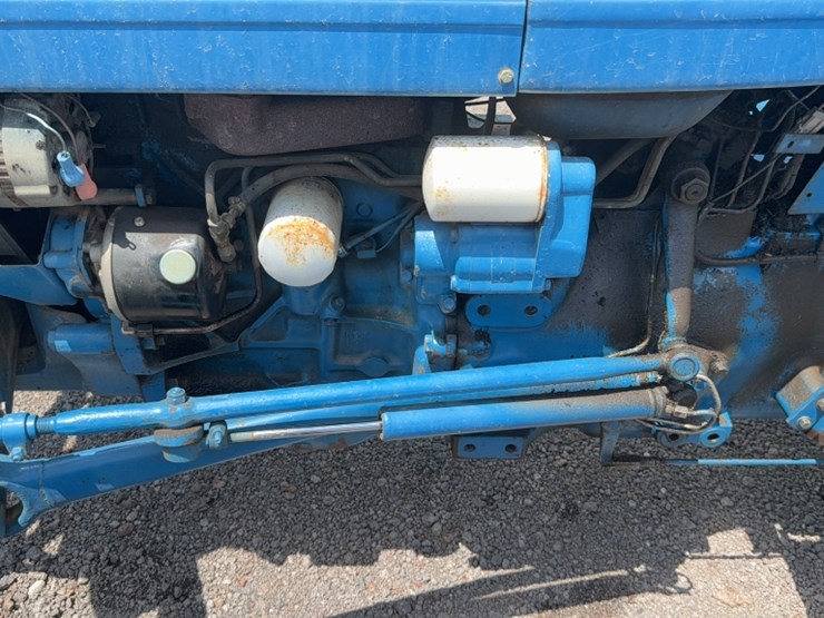ford-2910-image-17