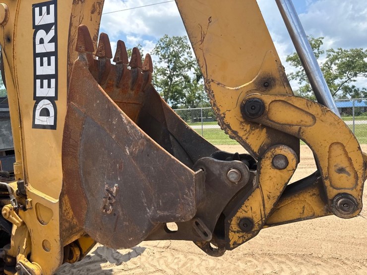 2000-deere-310se-image-18