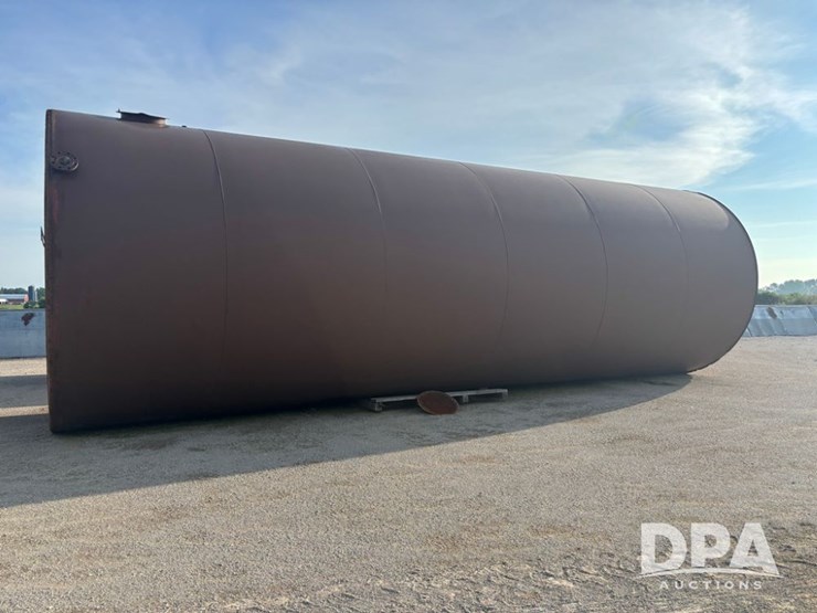 30,000-gallon-tank-(dr11909)-image-2