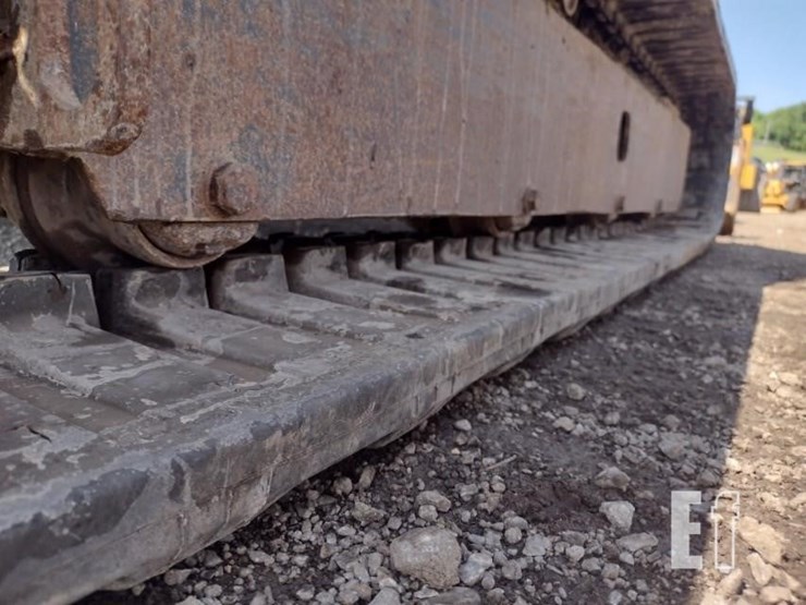 2013-hitachi-zx50u-5n-image-32