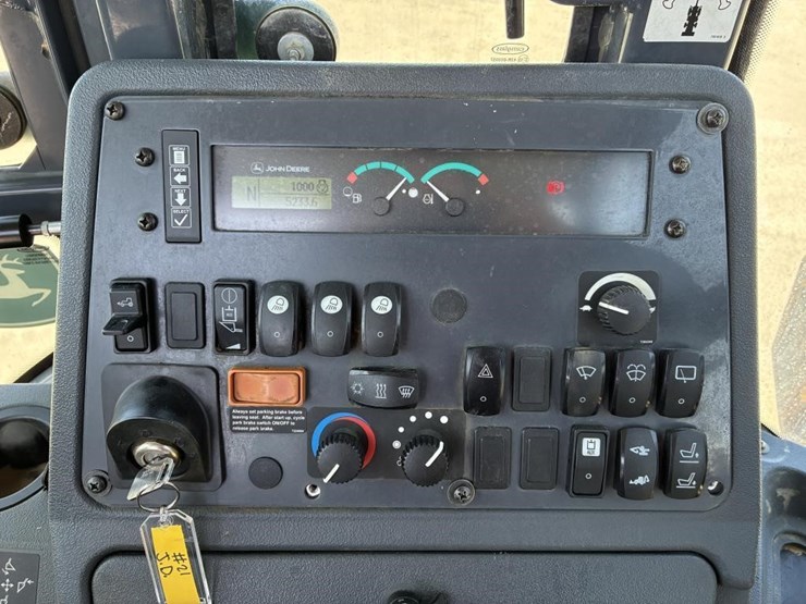 2019-deere-310l-ep-image-28