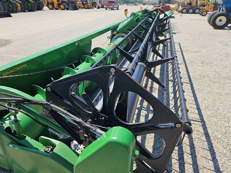 2012-john-deere-625f-image-13