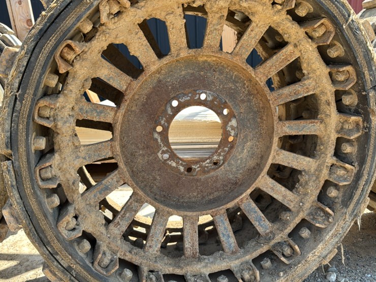 2019-deere-330g-image-52