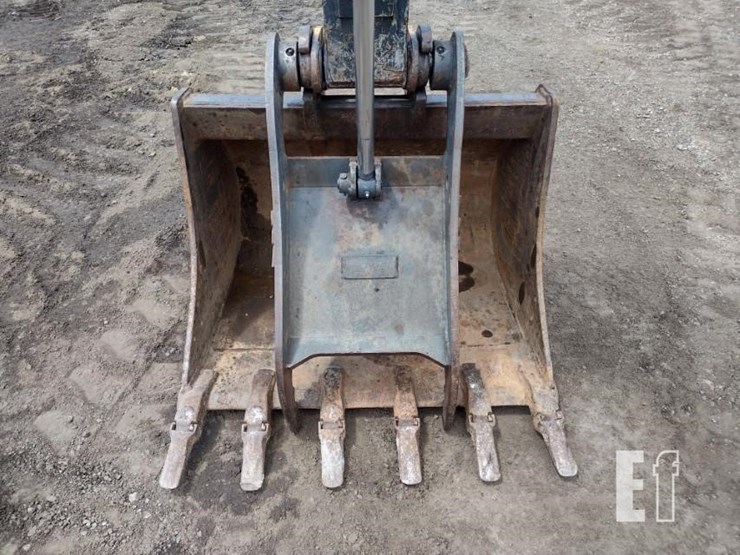 deere-60g-image-17
