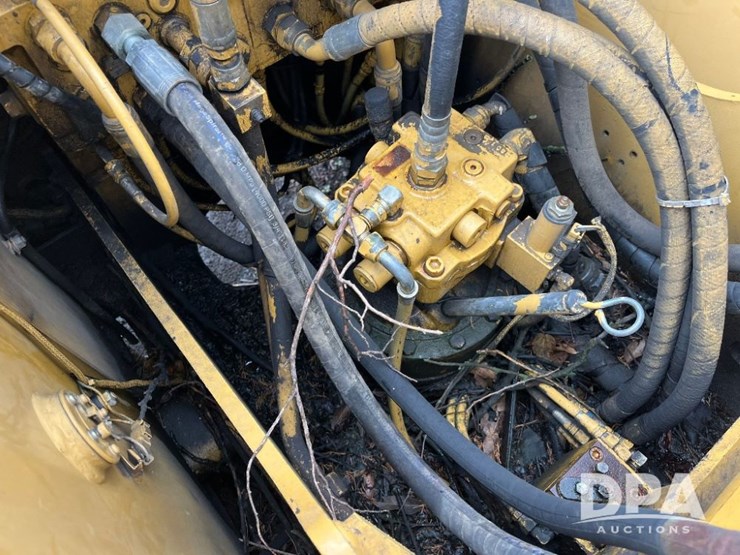 2005-caterpillar-312b-image-37