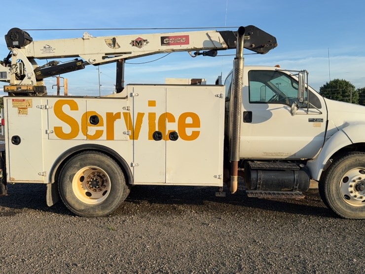 2008-ford-f750-image-4