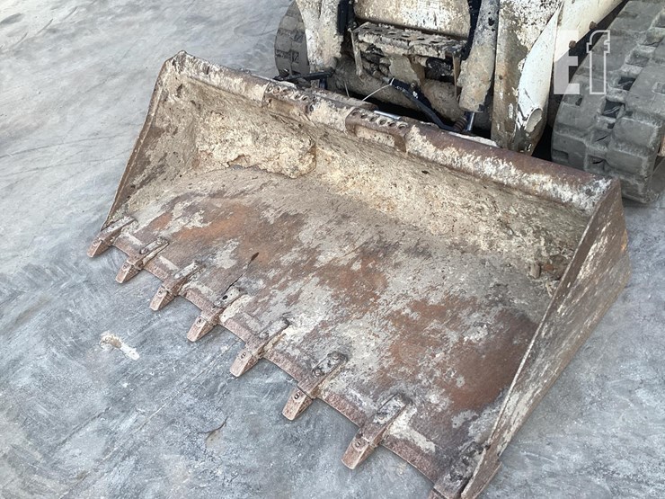 2020-bobcat-t595-image-9