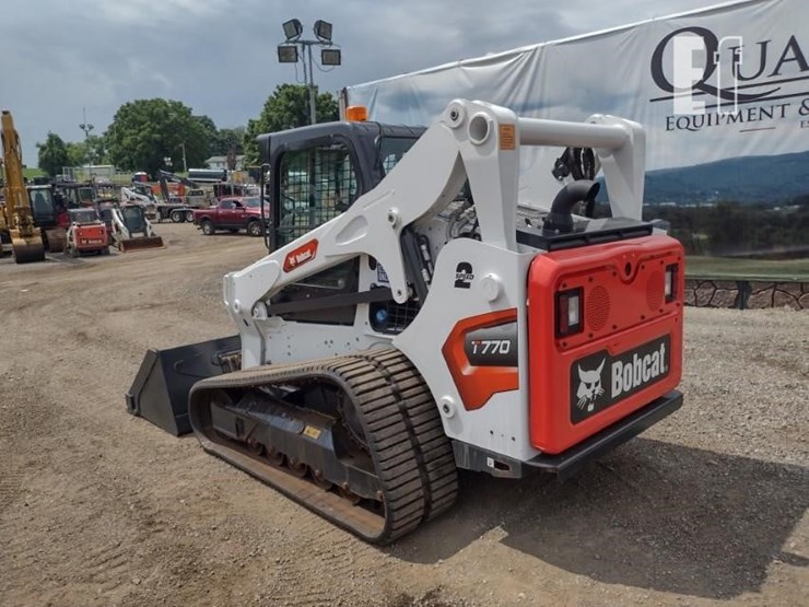 2023-bobcat-t770-image-42