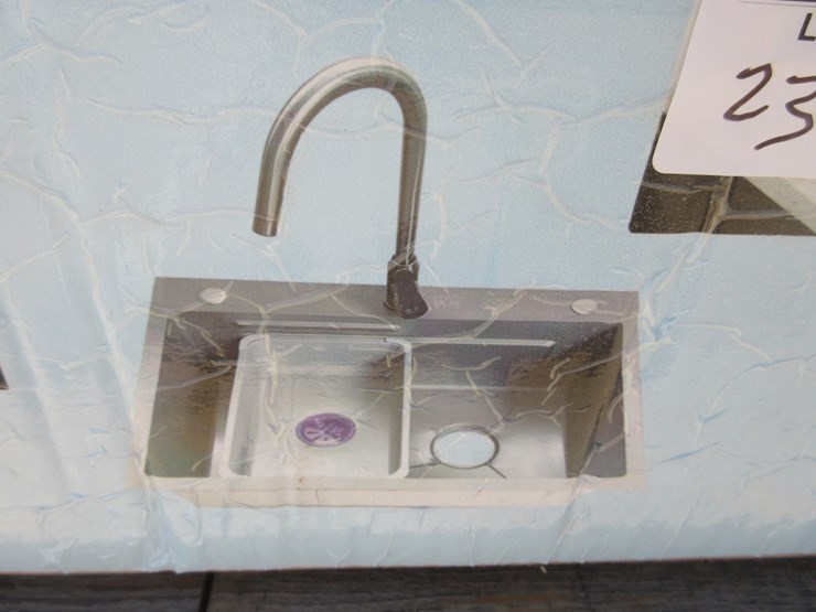 new-unused-stainless-steel-kitchen-sink,-image-5
