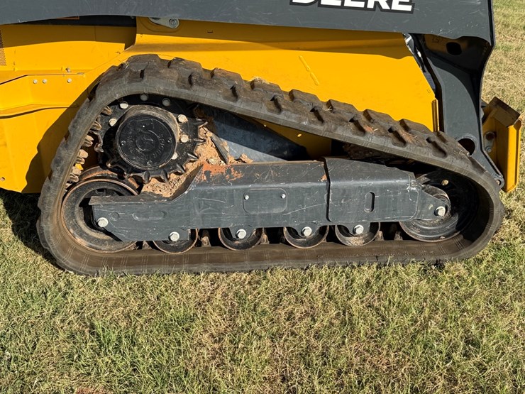 2021-deere-325g-image-12