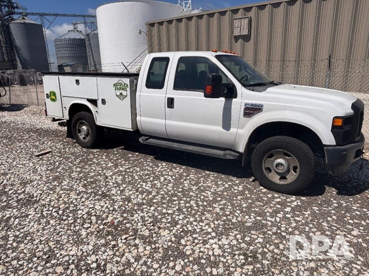 2009-ford-f350-xl-image-2
