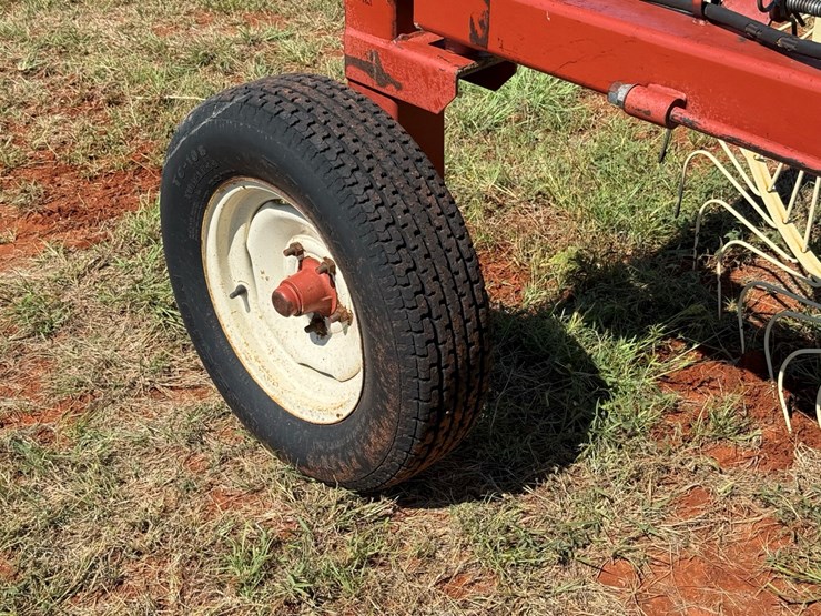 hesston-3983-image-7