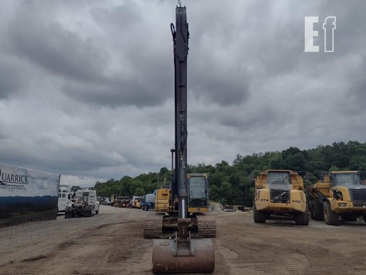 deere-210g-lc-image-2