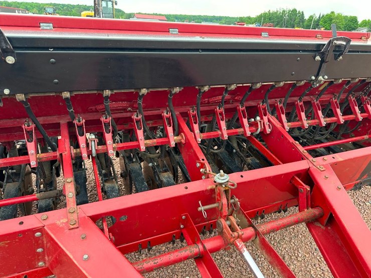 case-ih-5100-image-21