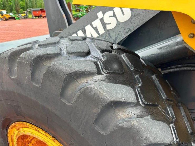 2013-komatsu-wa200pz-6-image-8