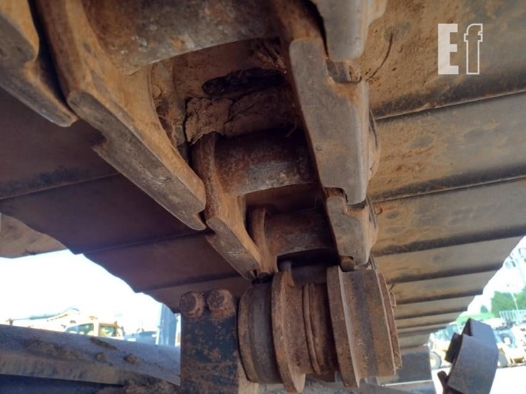 2019-komatsu-pc390-lc-11-image-30