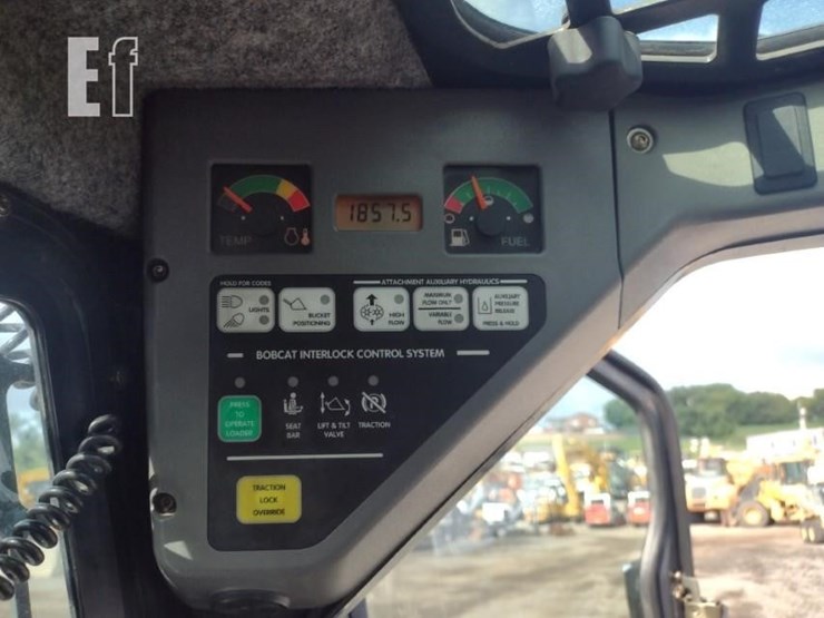 2005-bobcat-s300-image-7