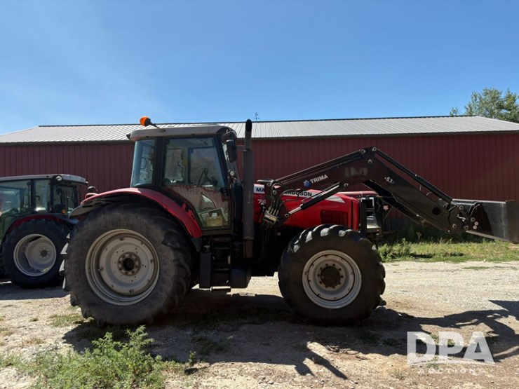 2004-massey-ferguson-7490-image-2
